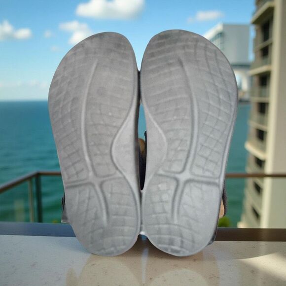 Adult Unisex Oofos OOLALA Matte Black Recovery Sandals Size W 11 M 9 - Picture 5 of 6